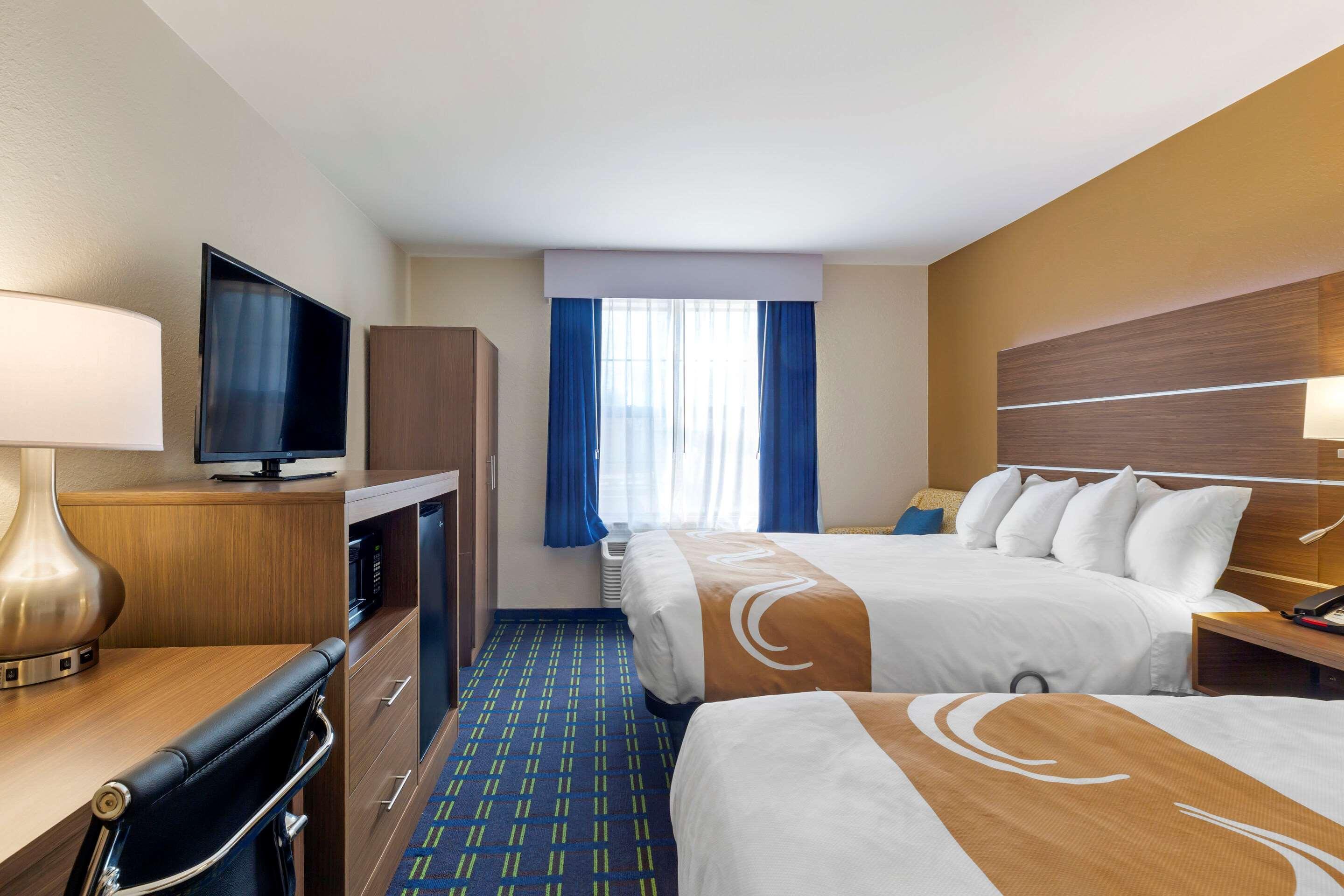 Quality Inn Lee Kültér fotó