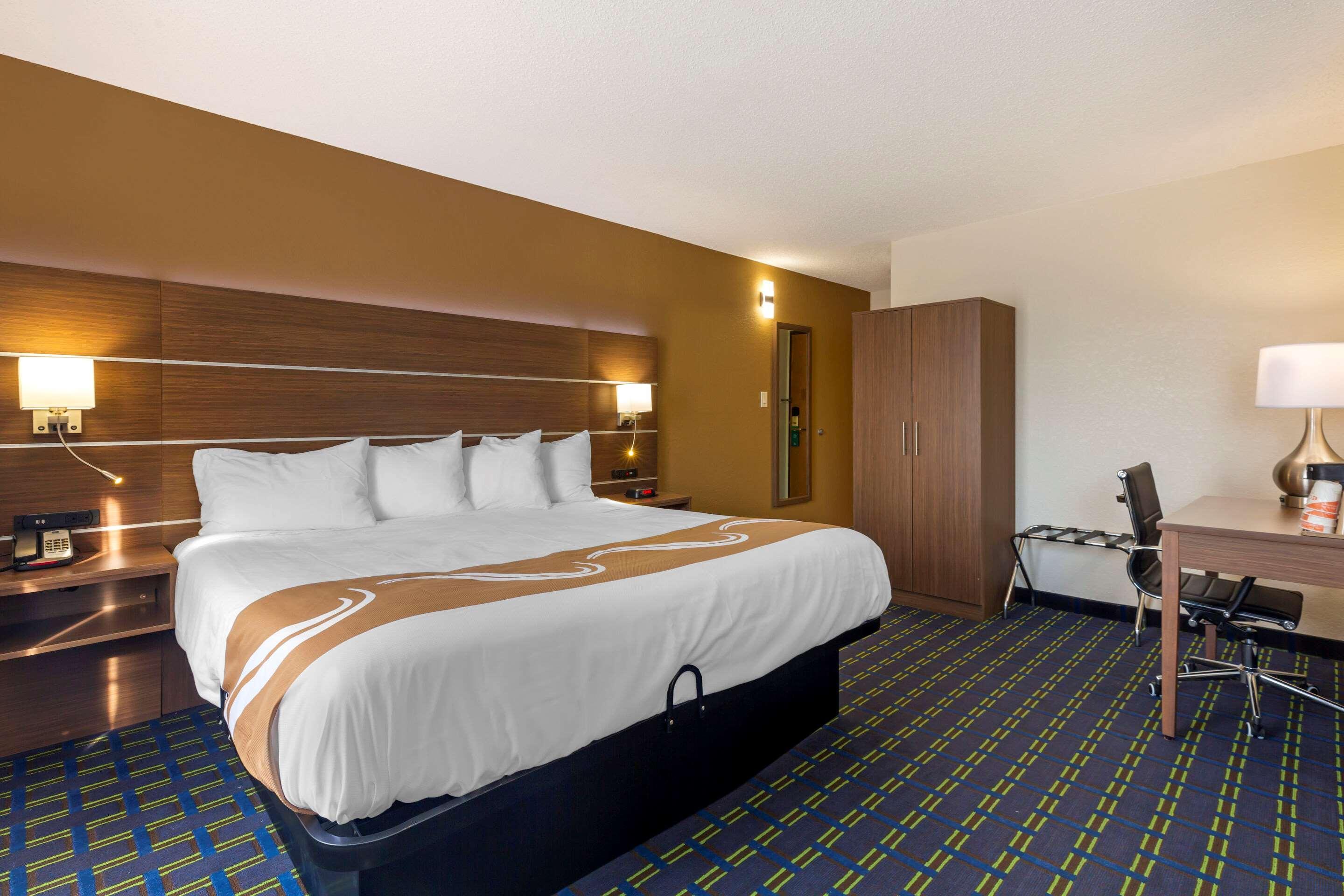 Quality Inn Lee Kültér fotó